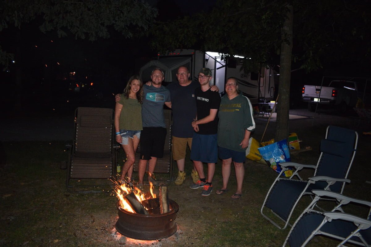 Read more about the article Campfire Food, Friends & Family, Sharing Stories and Memories CHEERS!